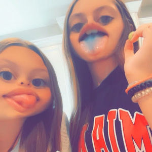 Meet your Posher, Lily